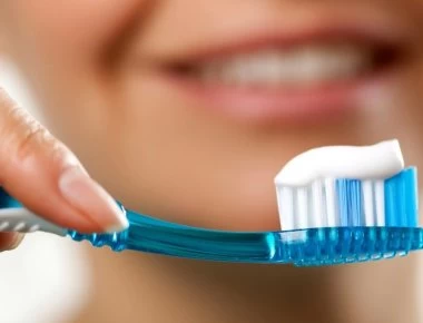 Το επικίνδυνο λάθος που κάνεις με την οδοντόβουρτσά σου